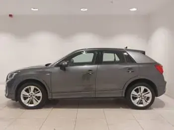 Używany Audi Q2 S-Line 150 KM (110 kW) 2023 Szary SUV