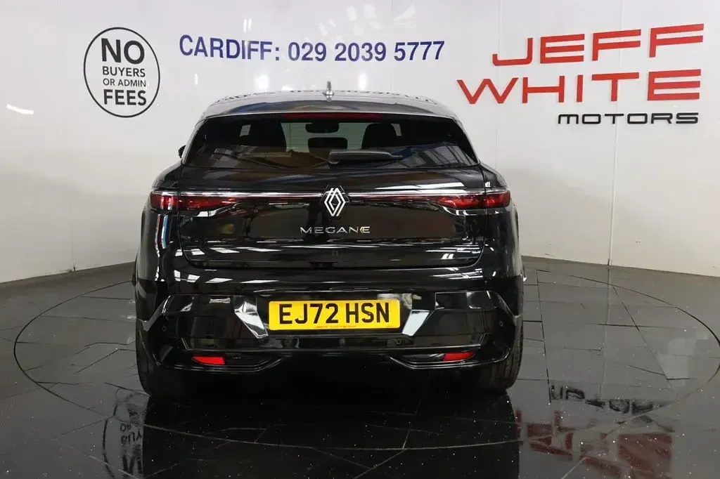 Used Renault Megane E-Tech Techno 160 kW (218 HP) 2022 Black/grey Hatchback