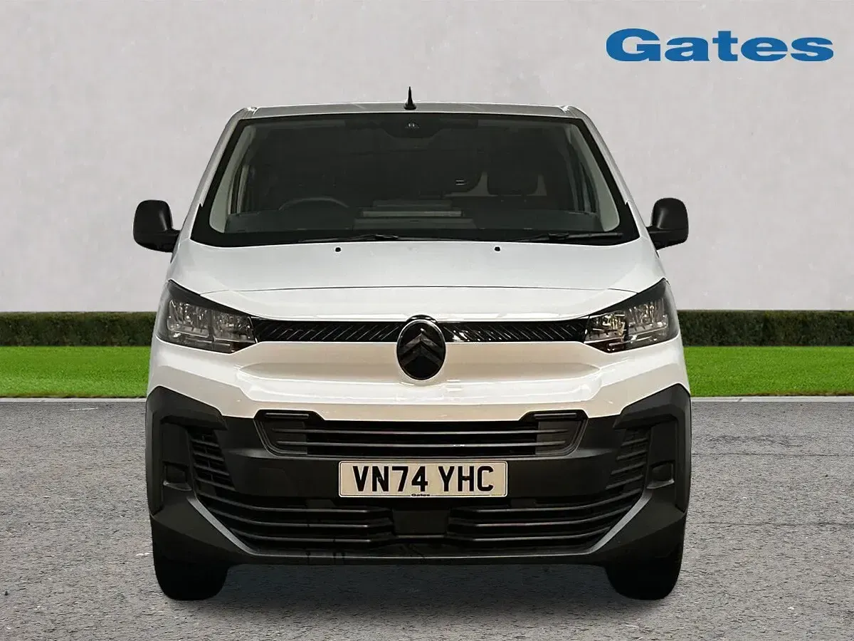 Used Citroën Dispatch 120 HP (88 kW) 2024 White MPV