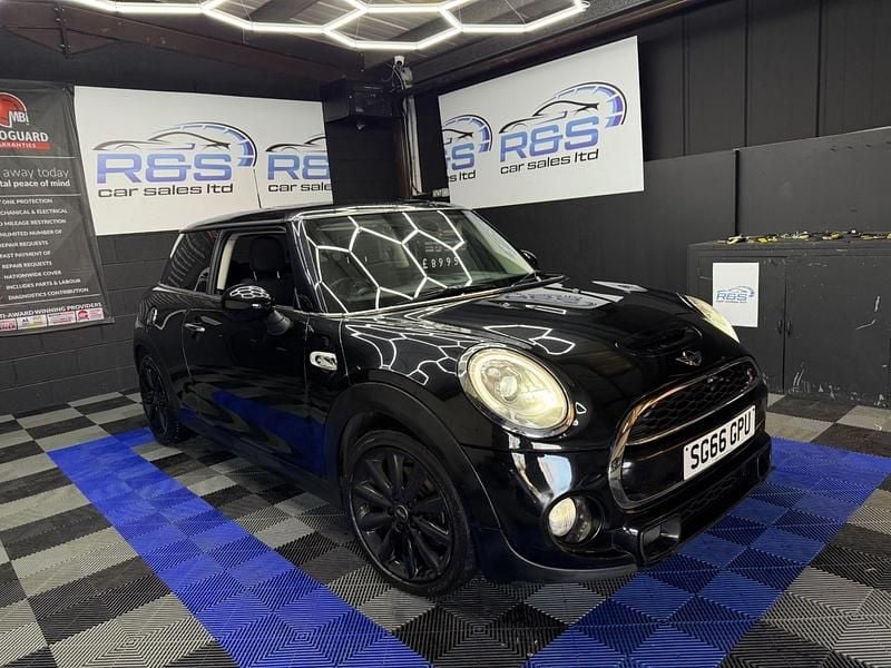 Used Mini Cooper S Hatch 192 HP (141 kW) 2016 Black Hatchback