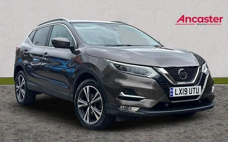 Used 2018 Nissan Qashqai N-Connecta SUV | £12,995 (Fair price) - Image 1/4