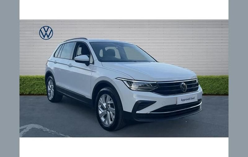 Used VW Tiguan Life 150 HP (110 kW) 2023 White SUV