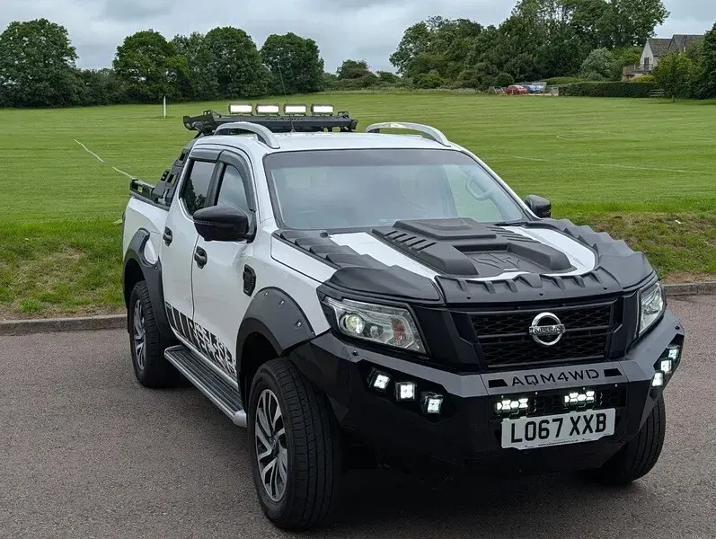 Used Nissan Navara Tekna 2017 White Pickup