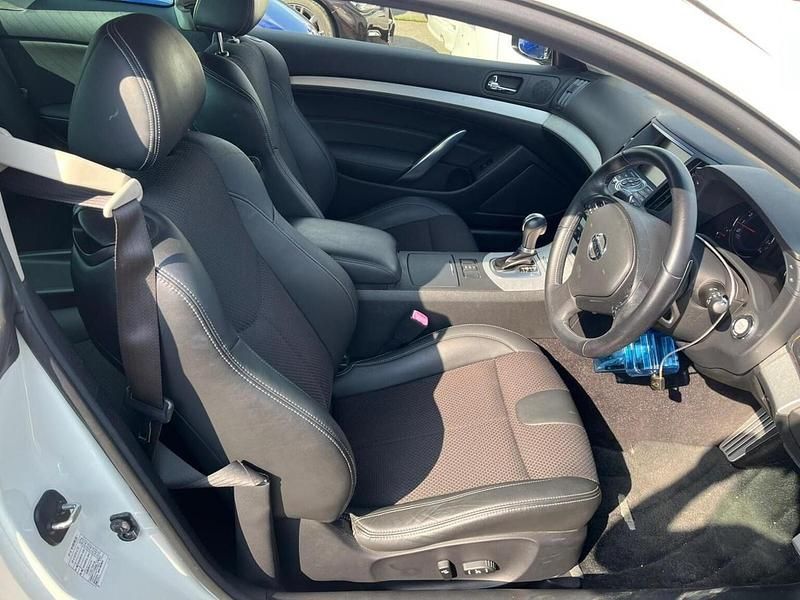 Used Nissan Skyline S 2008 White Coupe
