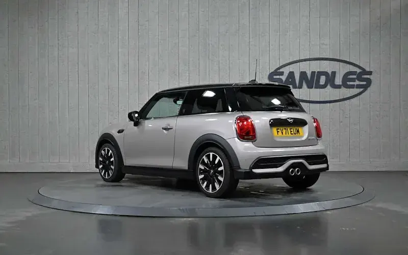 Used Mini Cooper S Exclusive 178 HP (130 kW) 2021 Grey Hatchback