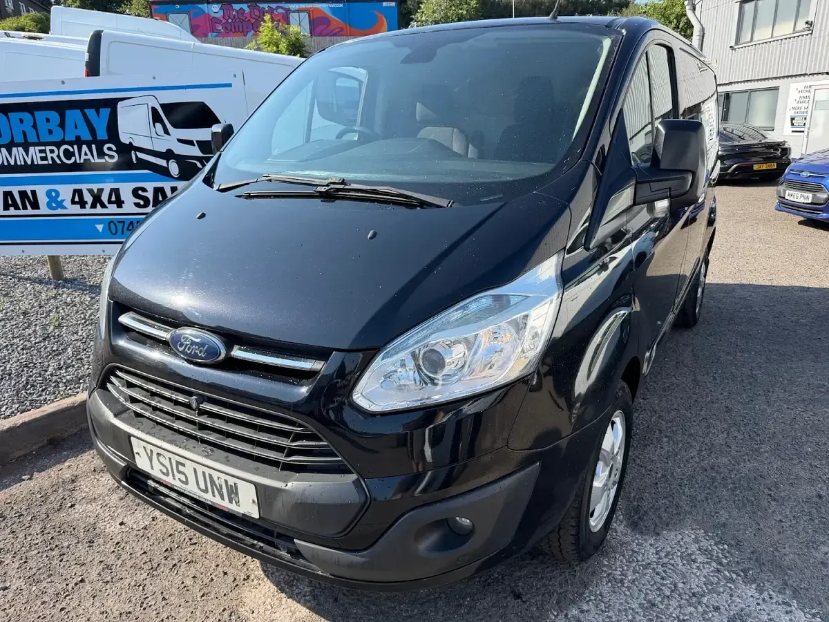 Used Ford Transit Custom Limited 125 HP (91 kW) 2015 Black Van