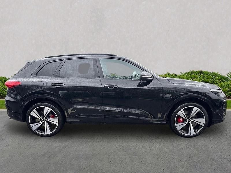 Used Audi Q5 Performance 2025 Black SUV