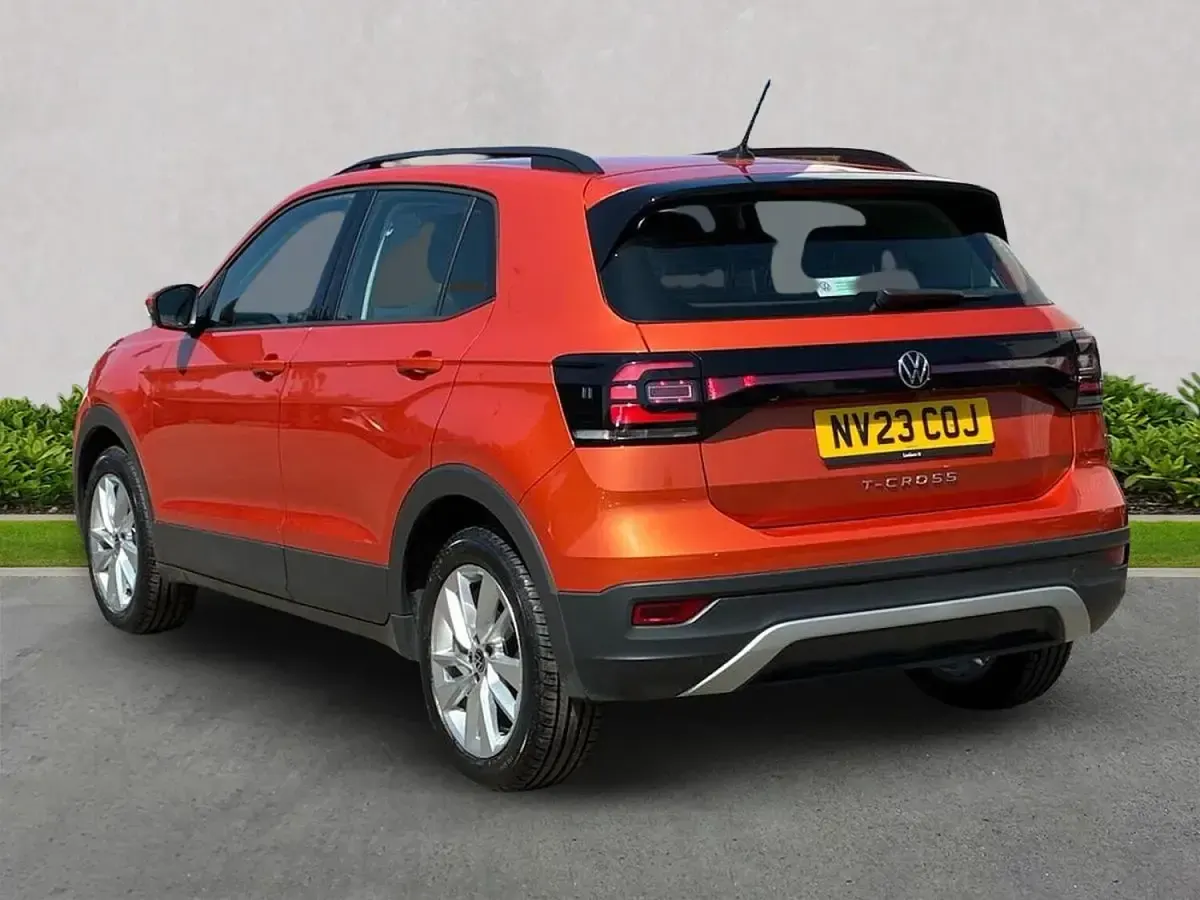 Used VW T-Cross SE 95 HP (69 kW) 2023 Orange SUV