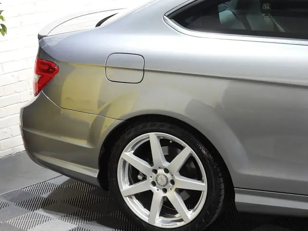 Used Mercedes C220 Sport Edition 170 HP (125 kW) 2015 Silver Coupe
