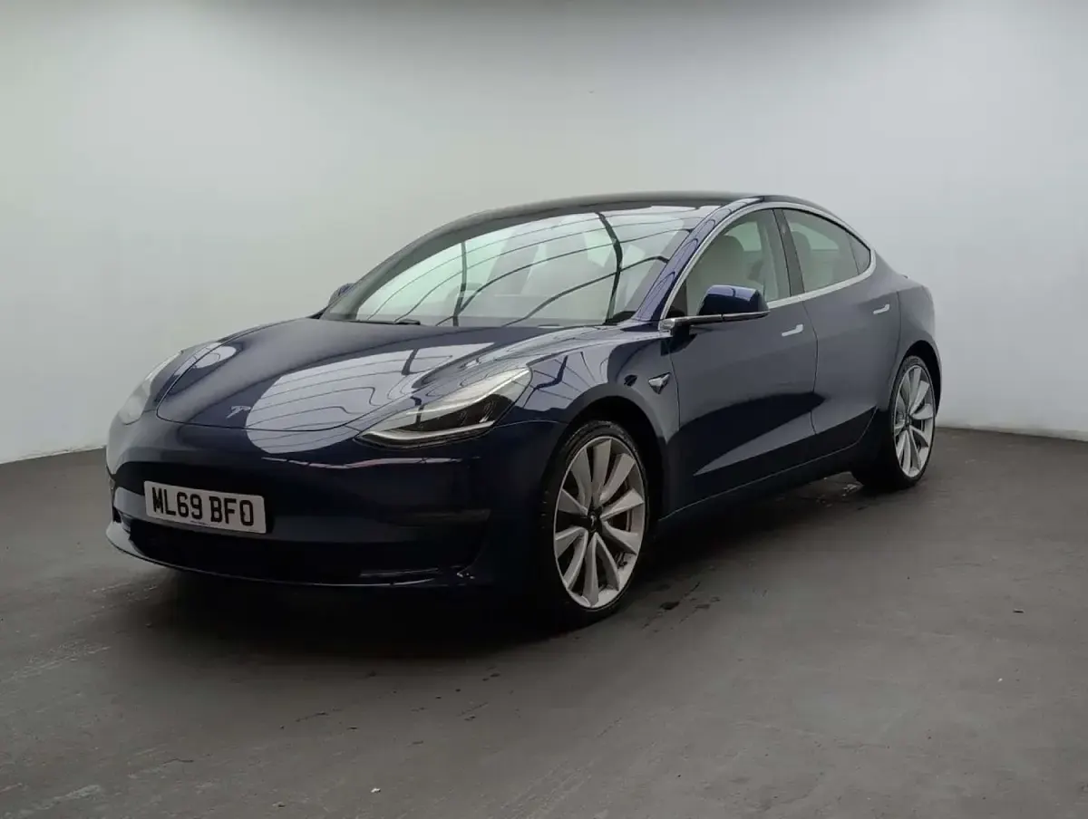 Used Tesla Model 3 Performance 461 kW (627 HP) 2019 Blue Sedan