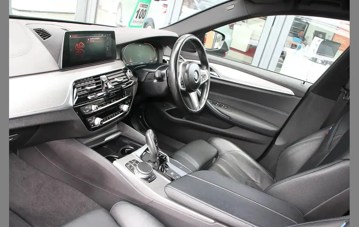 Used BMW 520 M Sport 187 HP (137 kW) 2020 Grey Sedan