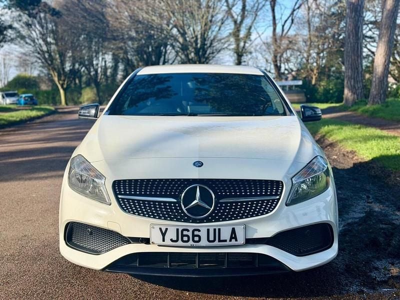 Used Mercedes A180 AMG line 2016 White Hatchback