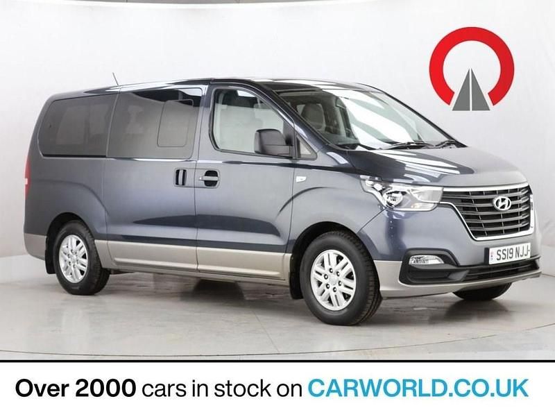 Grey Used 2019 Hyundai I800 SE MPV | £17,700 (Fair price) - Image 1/3
