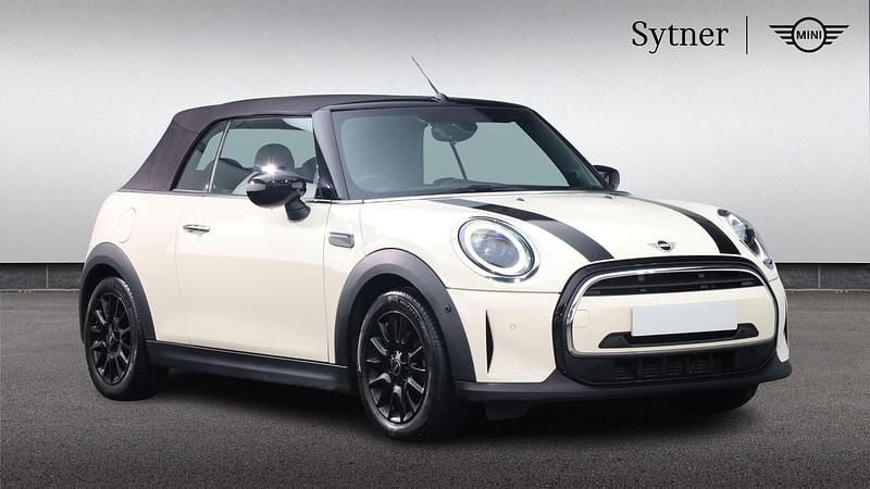 Used Mini Cooper Classic 134 HP (98 kW) 2022 White Hatchback