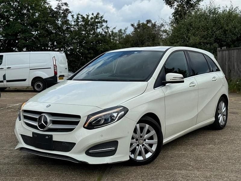 Used Mercedes B180 122 HP (89 kW) 2016 White MPV