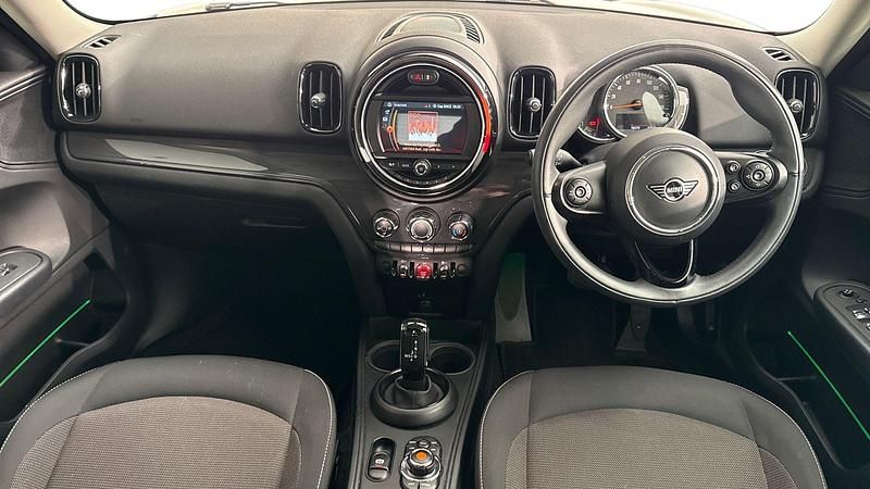 Used Mini Cooper Countryman Classic 134 HP (98 kW) 2019 Black SUV