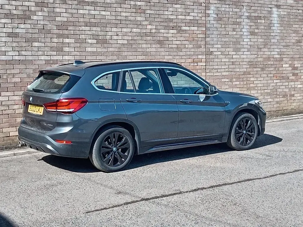 Used BMW X1 Sport Line 220 HP (161 kW) 2022 Grey SUV