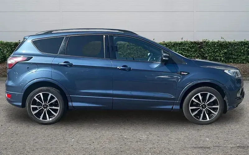 Used Ford Kuga Zetec 182 HP (133 kW) 2019 Blue SUV