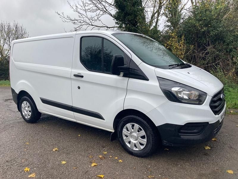 Used Ford Transit Custom 105 HP (77 kW) 2019 White Van