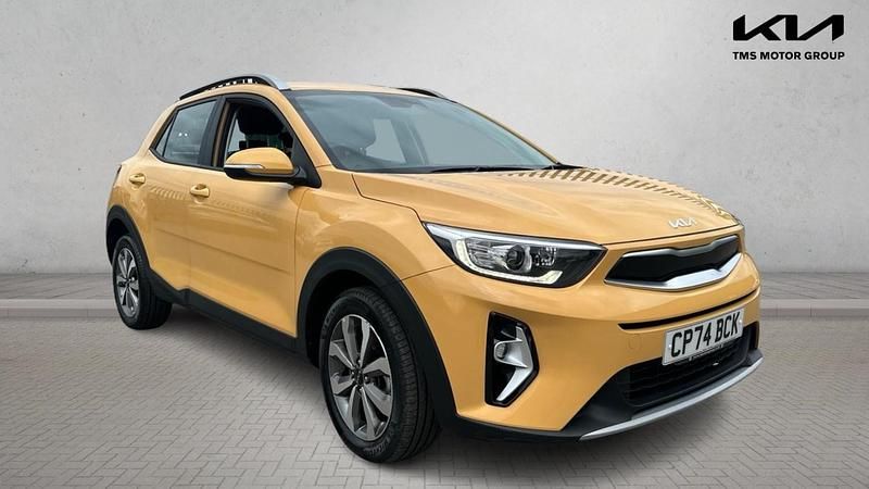Used Kia Stonic 100 HP (73 kW) 2025 Yellow SUV
