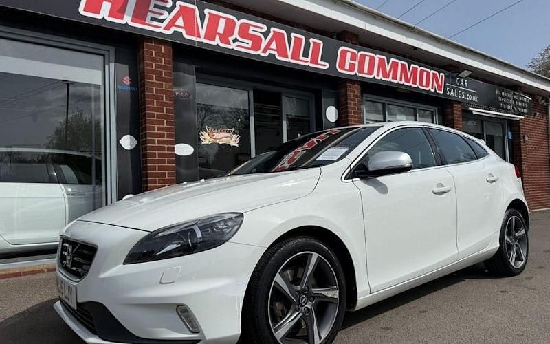 Usado Volvo V40 R-Design 190 HP (139 kW) 2015 Citadino