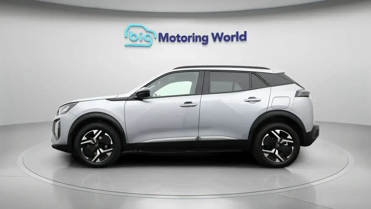 Used Peugeot 2008 Allure 131 HP (96 kW) 2024 Grey SUV
