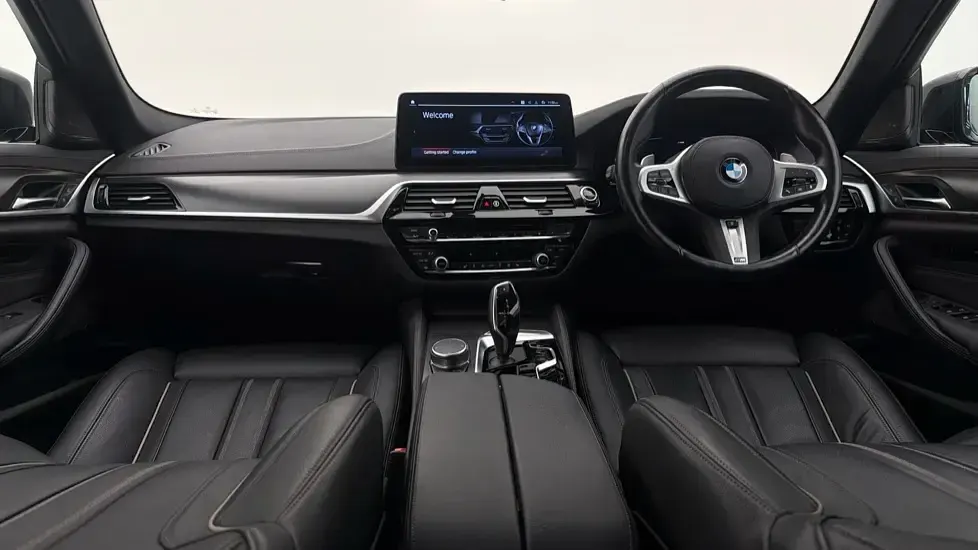 Used BMW 520 M Sport 187 HP (137 kW) 2022 Black Estate