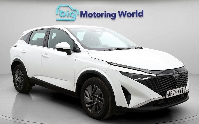 Used 2026 Nissan Qashqai Acenta Premium SUV | £15,800 (Super price) - Image 1/4