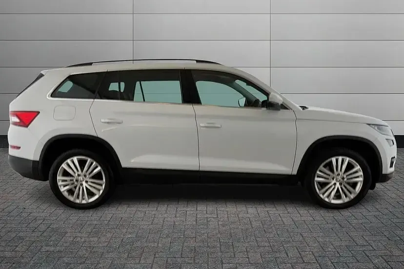 Used Skoda Kodiaq SE L 190 HP (139 kW) 2021 White SUV