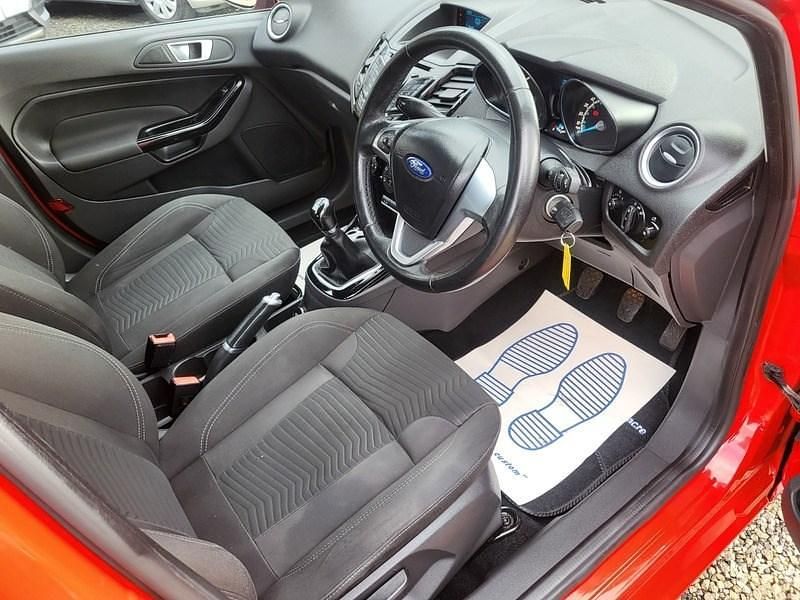 Used Ford Fiesta Zetec 2014 Red Hatchback
