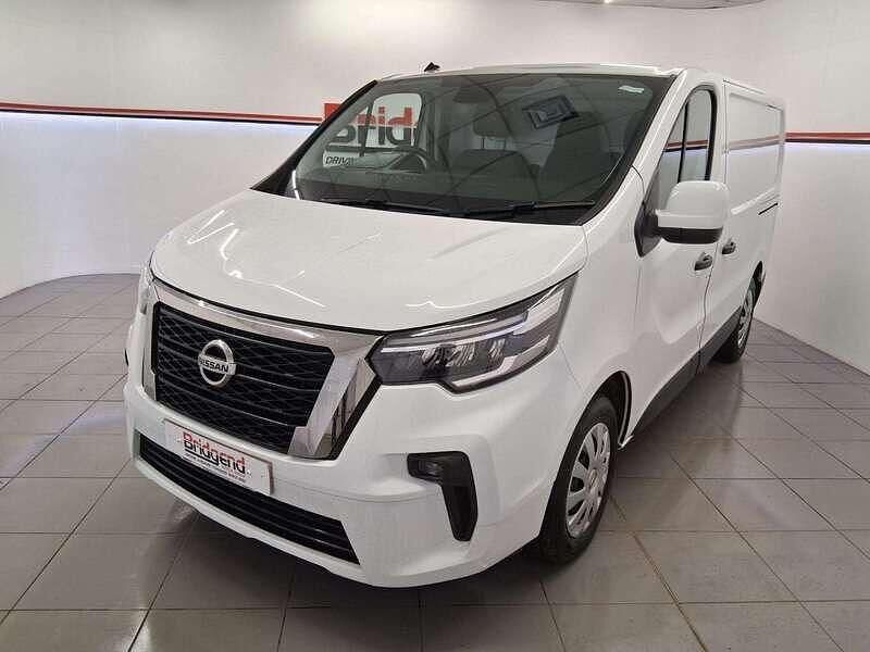Used Nissan Primastar Acenta 110 HP (80 kW) 2023 White MPV