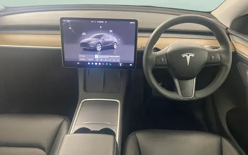 Usado Tesla Model Y RWD 219 kW (299 CV) 2024 SUV