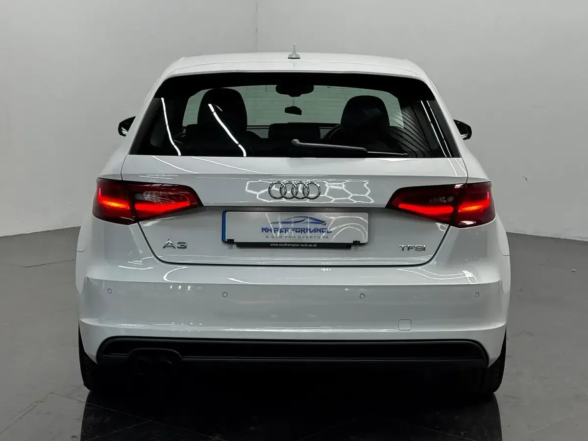 Used Audi A3 S-Line 125 HP (91 kW) 2014 White Hatchback