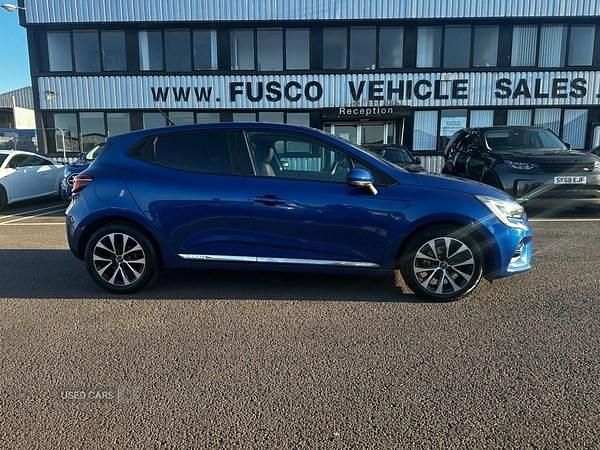 Used Renault Clio V Iconic 2020 Blue Hatchback