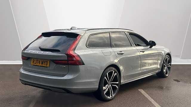 Used Volvo V90 Ultra 449 HP (330 kW) 2025 Estate