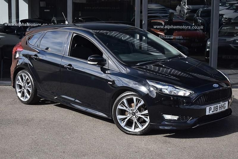 Used Ford Focus ST-Line 140 HP (102 kW) 2018 Black Hatchback