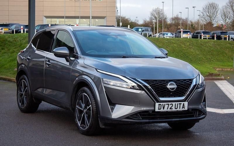 Used Nissan Qashqai Tekna 140 HP (102 kW) 2022 Gun metallic grey SUV