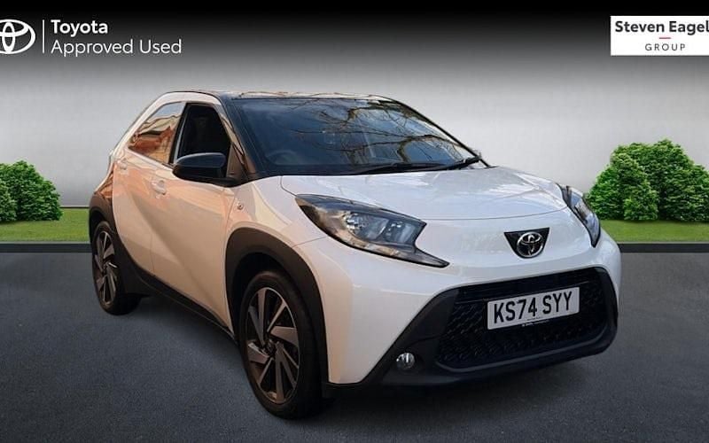Usado Toyota Aygo X 72 CV (52 kW) 2025 SUV