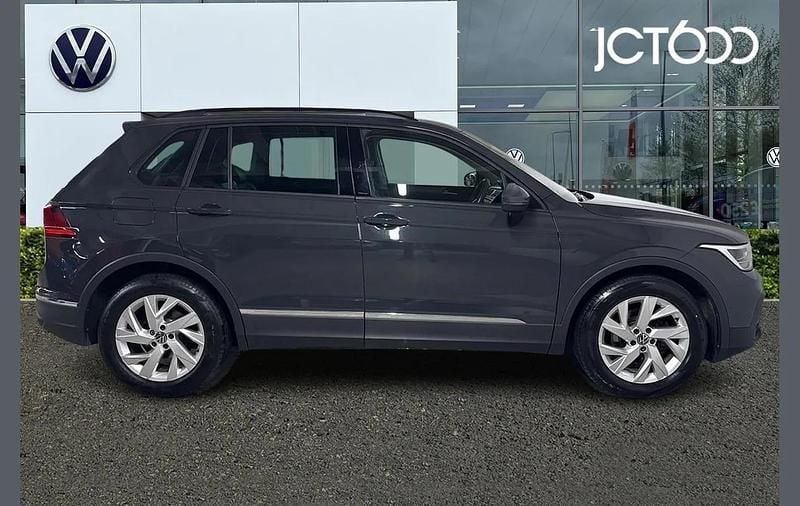 Used VW Tiguan Life 150 HP (110 kW) 2024 Grey SUV