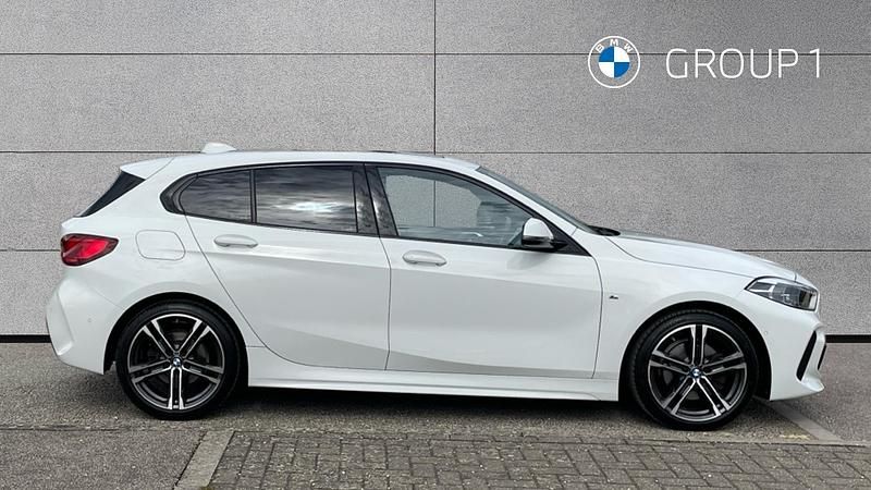 Used BMW 118 M Sport 136 HP (100 kW) 2021 White Hatchback