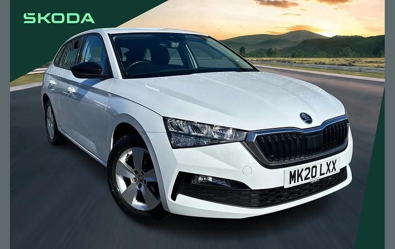 Used Skoda Scala SE 94 HP (69 kW) 2020 White Hatchback