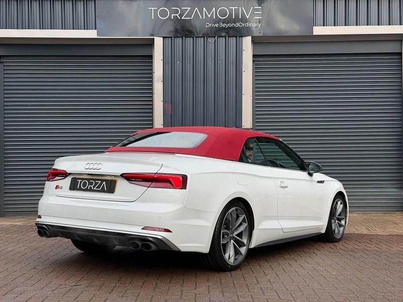 Usado Audi S5 Cabriolet Design 354 HP (260 kW) 2017 Branco Cabrios