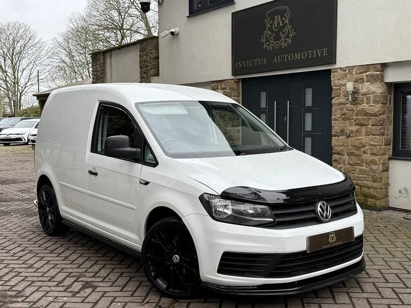 Used VW Caddy 122 HP (89 kW) 2016 White MPV