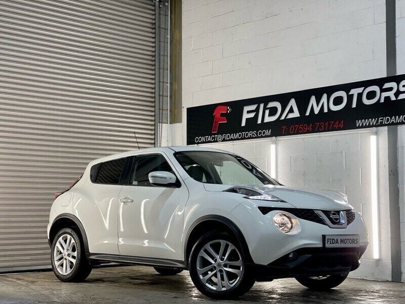 White Used 2015 Nissan Juke Acenta SUV | £4,795 (Good price) - Image 1/4