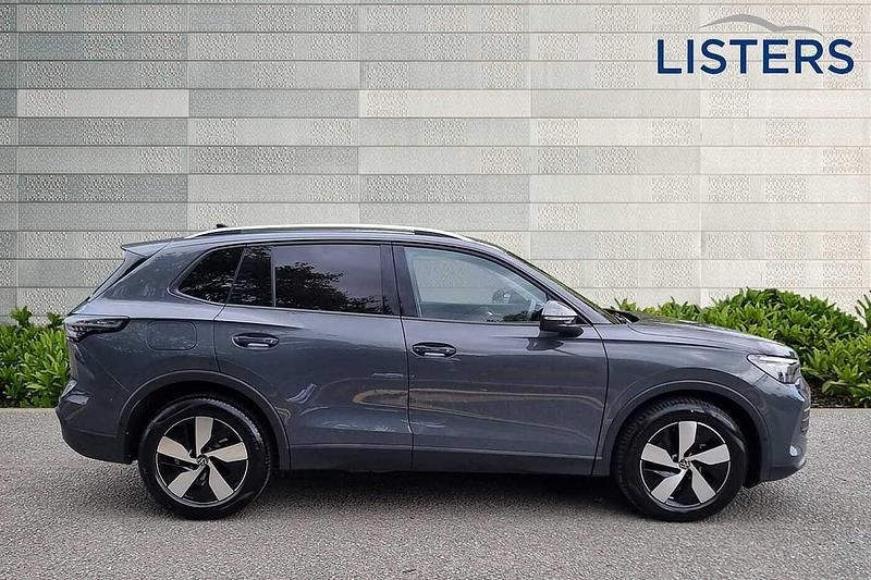 Used VW Tiguan Match 150 HP (110 kW) 2024 Grey SUV