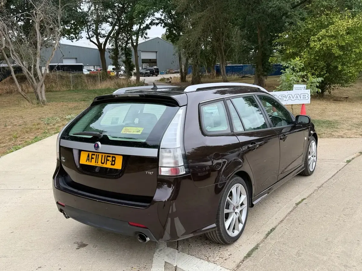 Used Saab 9-3 Aero 2011 Brown Estate