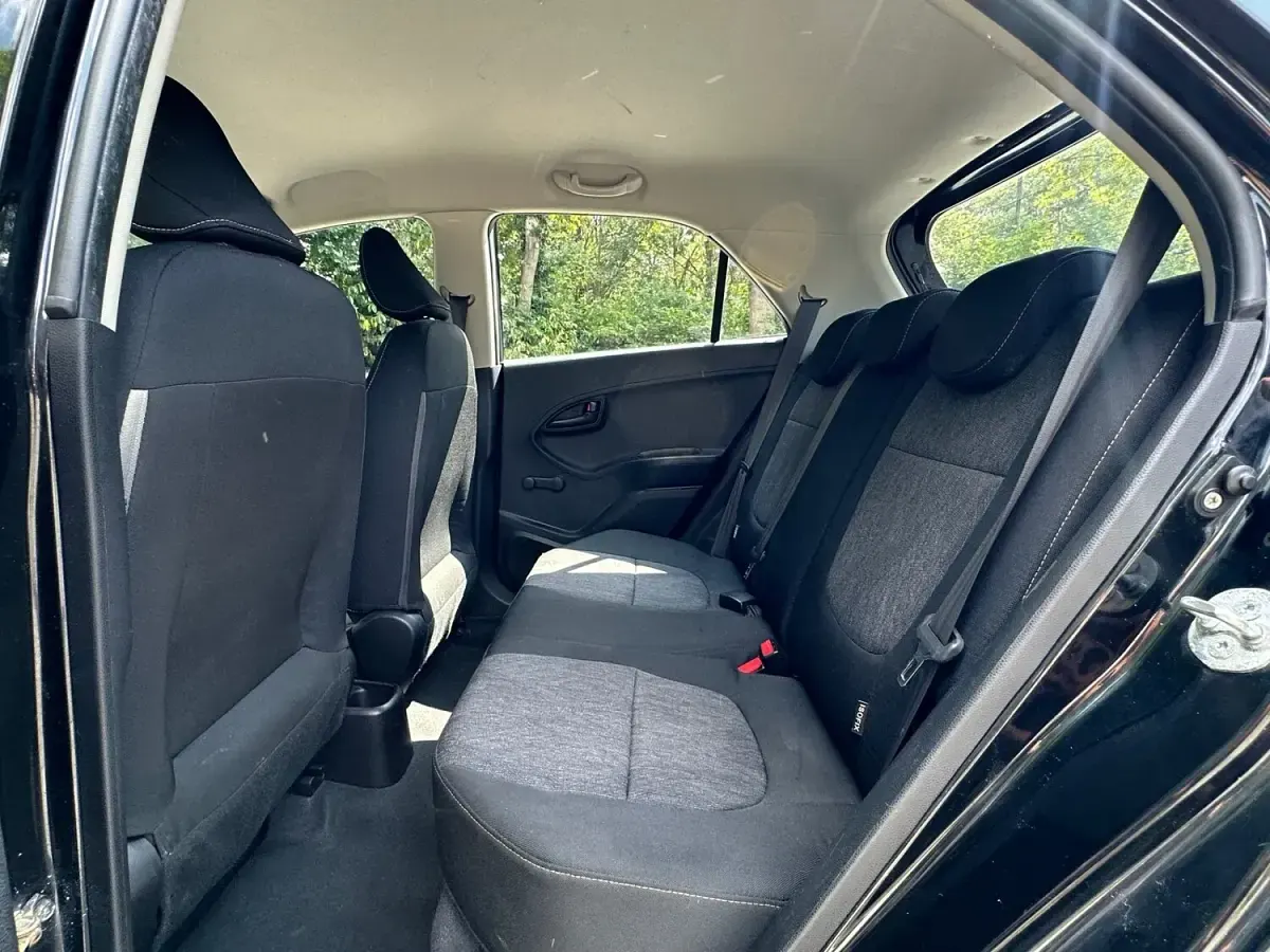 Used Kia Picanto 68 HP (50 kW) 2011 Black Hatchback