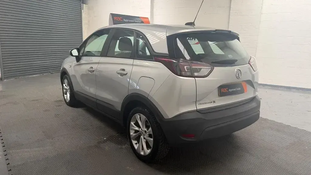 Used Vauxhall Crossland X 83 HP (61 kW) 2019 Silver SUV