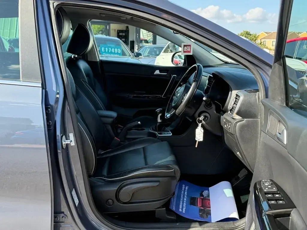 Used Kia Sportage 130 HP (95 kW) 2018 White SUV