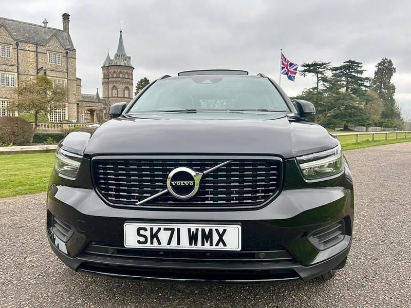 Used Volvo XC40 R-Design 197 HP (144 kW) 2021 Black SUV